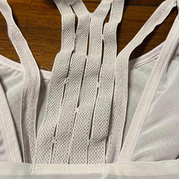 Nike Dri Fit Women's XL Gray Mesh Sports Bra - Picture 6 of 8